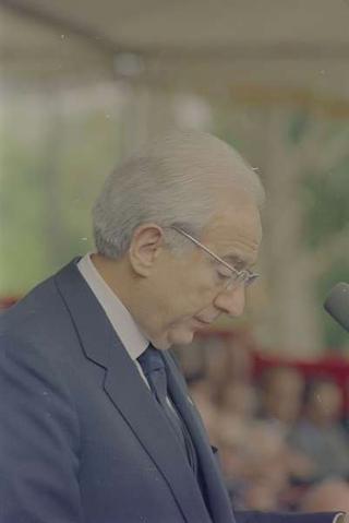 Intervento del Presidente della Repubblica Francesco Cossiga alla celebrazione del 177° anniversario di fondazione dell'Arma dei Carabinieri. Roma,  Piazza di Siena