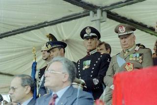 Intervento del Presidente della Repubblica Francesco Cossiga alla celebrazione del 177° anniversario di fondazione dell'Arma dei Carabinieri. Roma,  Piazza di Siena