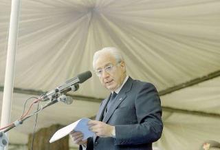 Intervento del Presidente della Repubblica Francesco Cossiga alla celebrazione del 177° anniversario di fondazione dell'Arma dei Carabinieri. Roma,  Piazza di Siena