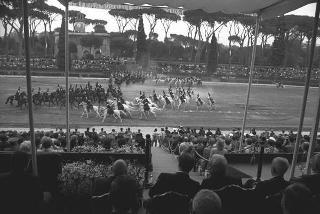 Intervento del Presidente della Repubblica Francesco Cossiga alla celebrazione del 177° anniversario di fondazione dell'Arma dei Carabinieri. Roma,  Piazza di Siena