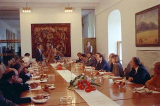 Visita di stato del Presidente della Repubblica Francesco Cossiga nella Repubblica Federativa Ceca e Slovacca e nella Repubblica di Ungheria