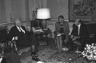 Il Presidente della Repubblica Francesco Cossiga incontra  Manfred Woerner, Segretario Generale della NATO