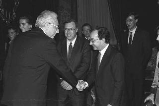 Concerto del chitarrista Narciso Yepes e del quartetto d'archi del Teatro dell'Opera di Roma, in occasione dell'inaugurazione della rassegna culturale "Espanitalia"