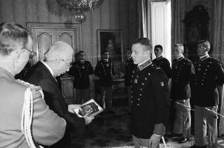 Incontro con una delegazione di allievi dell'Accademia militare di Modena, in servizio di Guardia d'Onore al Palazzo del Quirinale