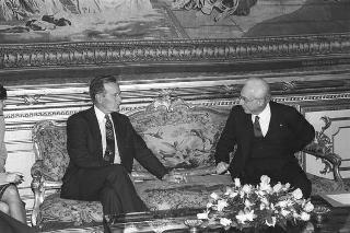 Incontro del Presidente della Repubblica Francesco Cossiga con il Presidente degli Stati Uniti George Bush