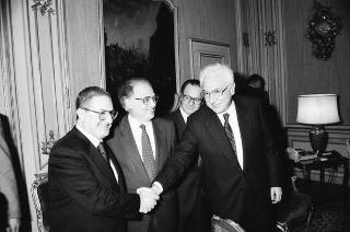 Incontro del Presidente della Repubblica Francesco Cossiga con i componenti del Comitato promotore dei referendum elettorali