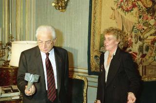 Incontro del Presidente della Repubblica Francesco Cossiga con Margherita Boniver, ministro per l'immigrazione e gli italiani all'estero