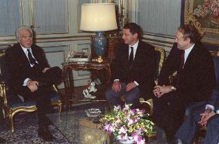 Incontro del Presidente della Repubblica Francesco Cossiga con Marian Calfa, primo ministro della Repubblica Ceca e Slovacca