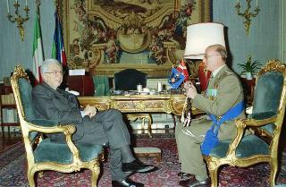 Il Presidente della Repubblica Francesco Cossiga riceve la visita di congedo del Generale di Corpo d'armata Sergio Onnis