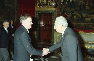 Il Presidente della Repubblica Francesco Cossiga riceve Patrck O'Connor, nuovo ambasciatore d'Irlanda per la presentazione delle lettere credenziali