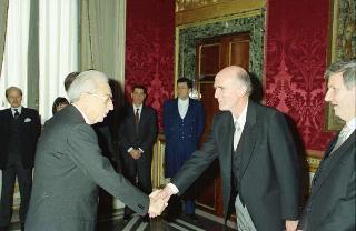 Il Presidente della Repubblica Francesco Cossiga riceve Patrck O'Connor, nuovo ambasciatore d'Irlanda per la presentazione delle lettere credenziali