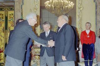 Il Presidente della Repubblica Francesco Cossiga riceve Rodolfo Aleman Zubieta, nuovo ambasciatore della Repubblica di Panama per la presentazione lettere credenziali