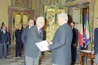 Il Presidente della Repubblica Francesco Cossiga riceve Ivica Mastruko, nuovo ambasciatore della Repubblica di Croazia per la presentazione lettere credenziali