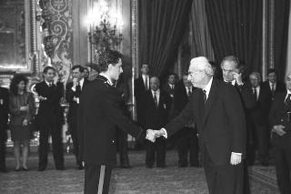 Incontro del Presidente della Repubblica Francesco Cossiga con Arrigo Gattai, presidente del CONI, con gli atleti, i tecnici e i dirigenti che hanno partecipato ai XVI Giochi Olimpici invernali di Albertville