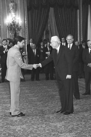 Incontro del Presidente della Repubblica Francesco Cossiga con Arrigo Gattai, presidente del CONI, con gli atleti, i tecnici e i dirigenti che hanno partecipato ai XVI Giochi Olimpici invernali di Albertville