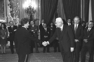 Incontro del Presidente della Repubblica Francesco Cossiga con Arrigo Gattai, presidente del CONI, con gli atleti, i tecnici e i dirigenti che hanno partecipato ai XVI Giochi Olimpici invernali di Albertville