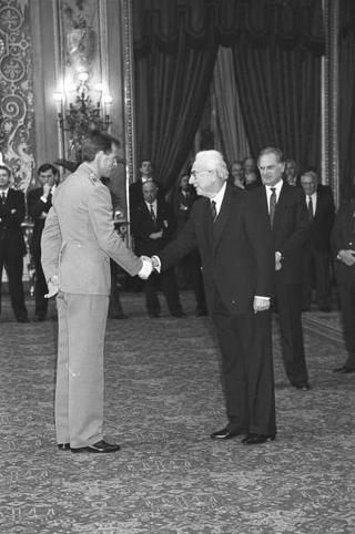 Incontro del Presidente della Repubblica Francesco Cossiga con Arrigo Gattai, presidente del CONI, con gli atleti, i tecnici e i dirigenti che hanno partecipato ai XVI Giochi Olimpici invernali di Albertville