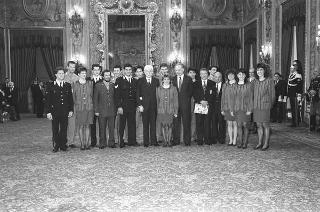 Incontro del Presidente della Repubblica Francesco Cossiga con Arrigo Gattai, presidente del CONI, con gli atleti, i tecnici e i dirigenti che hanno partecipato ai XVI Giochi Olimpici invernali di Albertville