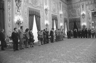 Incontro del Presidente della Repubblica Francesco Cossiga con Arrigo Gattai, presidente del CONI, con gli atleti, i tecnici e i dirigenti che hanno partecipato ai XVI Giochi Olimpici invernali di Albertville