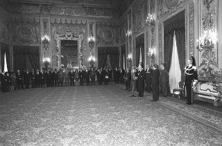 Incontro del Presidente della Repubblica Francesco Cossiga con Arrigo Gattai, presidente del CONI, con gli atleti, i tecnici e i dirigenti che hanno partecipato ai XVI Giochi Olimpici invernali di Albertville