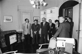 Il Presidente della Repubblica Francesco Cossiga riceve Giovanni Mario Rossignolo, presidente della Seleco, con Peter Secchia, ambasciatore degli Stati Uniti d'America a Roma