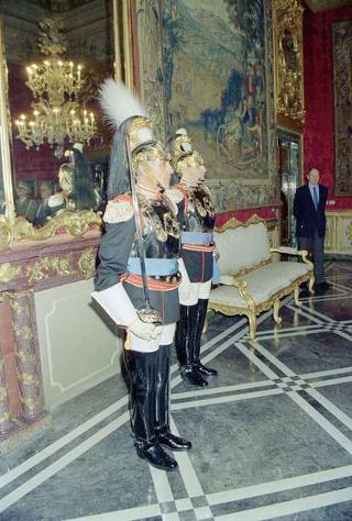 Cerimonia di conferimento del titolo di "appuntato onorario" del Reggimento carabinieri guardie della Repubblica al Presidente della Repubblica