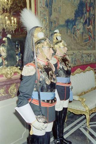 Cerimonia di conferimento del titolo di "appuntato onorario" del Reggimento carabinieri guardie della Repubblica al Presidente della Repubblica