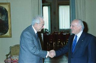 Dimissioni e congedo del Presidente Cossiga