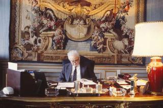 Il Presidente della Repubblica Francesco Cossiga durante il discorso di fine anno agli italiani