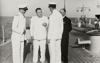 Il Presidente della Repubblica Luigi Einaudi con la moglie Ida a bordo dell'Andrea Doria