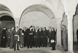 Il Presidente della Repubblica Luigi Einaudi con la moglie Ida al Museo Leone di Vercelli