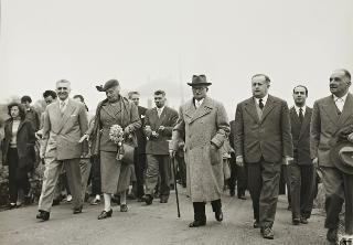 Intervento del Presidente della Repubblica Luigi Einaudi e della moglie Ida all'inaugurazione dalla nuova strada Ollomont - Gracier.