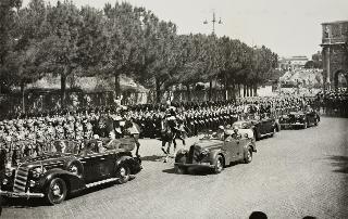 Rivista militare in occasione della Festa della Repubblica