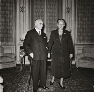 Istantanee del Presidente della Repubblica Luigi Einaudi e della moglie Ida