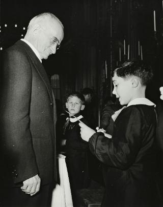 Pranzo offerto a bambini ed anziani poveri al Quirinale