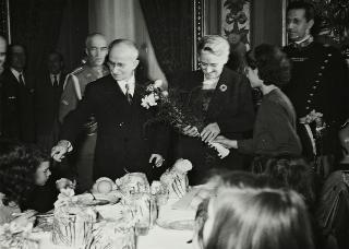 Pranzo offerto a bambini ed anziani poveri al Quirinale