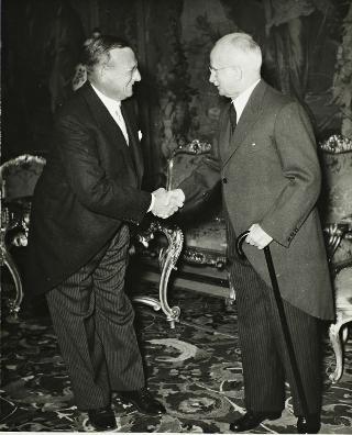 Presentazione delle credenziali del nuovo Ambasciatore della Repubblica dell'Uruguay, Dr. José G. Lissidini