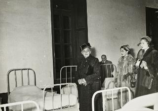 Visita di Ida Einaudi Pellegrini all'Istituto Filangieri (Napoli)
