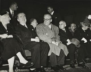Intervento del Presidente della Repubblica Luigi Einaudi e della moglie Ida alla cerimonia commemorativa dell'ing. Sinigaglia (Roma)