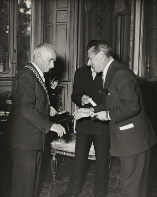 Conferimento al Presidente della Repubblica Luigi Einaudi del Gran Cordone dell'Ordine cileno al merito "B. O'Iggins" (Roma)