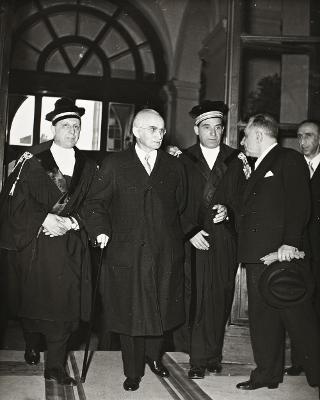 Intervento del Presidente della Repubblica Luigi Einaudi alla cerimonia dell'insediamento del Presidente della Corte dei conti (Roma)