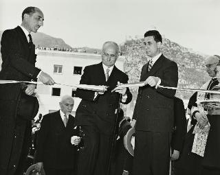 Intervento del Presidente della Repubblica Luigi Einaudi e della moglie Ida alle manifestazioni celebrative del decennale del sacrificio della Città di Cassino