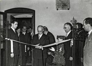 Il Presidente della Repubblica Luigi Einaudi inaugura l'archivio Datini (Prato)