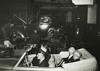 Visita del Presidente della Repubblica Luigi Einaudi alla Fiat e al Salone dell'automobile Torino