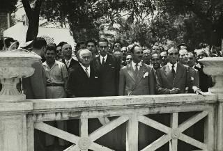 Visita del Presidente della Repubblica Luigi Einaudi alla Terza Fiera del mare (Taranto)