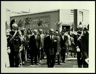 Giovanni Gronchi all'inaugurazione della XV manifestazione dell'Ente fiera internazionale della pesca di Ancona