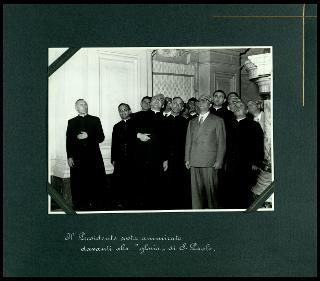 Alba il 7 settembre 1955. Giovanni Gronchi visita la Casa Madre della Pia Società San Paolo, fondata da Don Giacomo Alberione il 20 agosto 1914