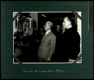 Alba il 7 settembre 1955. Giovanni Gronchi visita la Casa Madre della Pia Società San Paolo, fondata da Don Giacomo Alberione il 20 agosto 1914