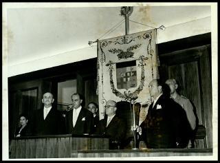 Giovanni Gronchi all'inaugurazione della Sala del Tiepolo nel Palazzo Isimbardi, sede della amministrazione provinciale di Milano