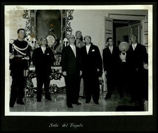Giovanni Gronchi all'inaugurazione della Sala del Tiepolo nel Palazzo Isimbardi, sede della amministrazione provinciale di Milano